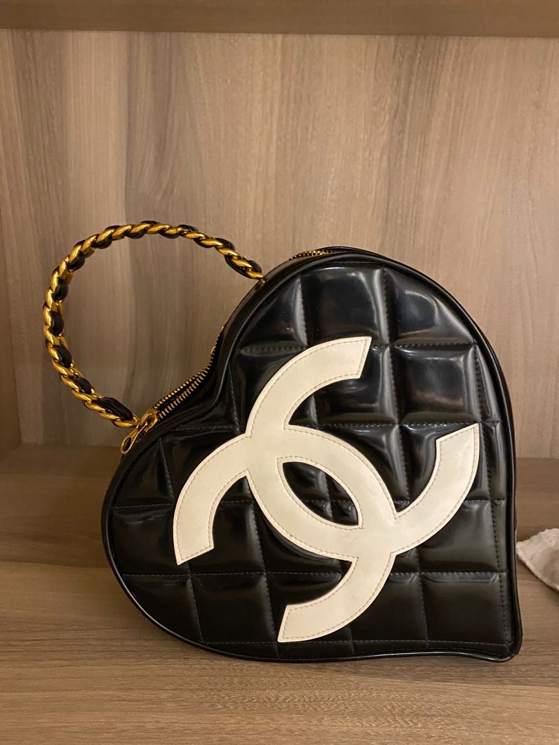 Vintage Chanel Heart Vanity Bag Beige and Black Patent Antique Gold Ha –  Madison Avenue Couture