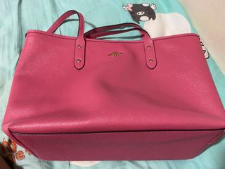 （分類：）位於 。 由 hellokittylalala 提交（商品編號 1040825467，圖片 1）。簡介： 。