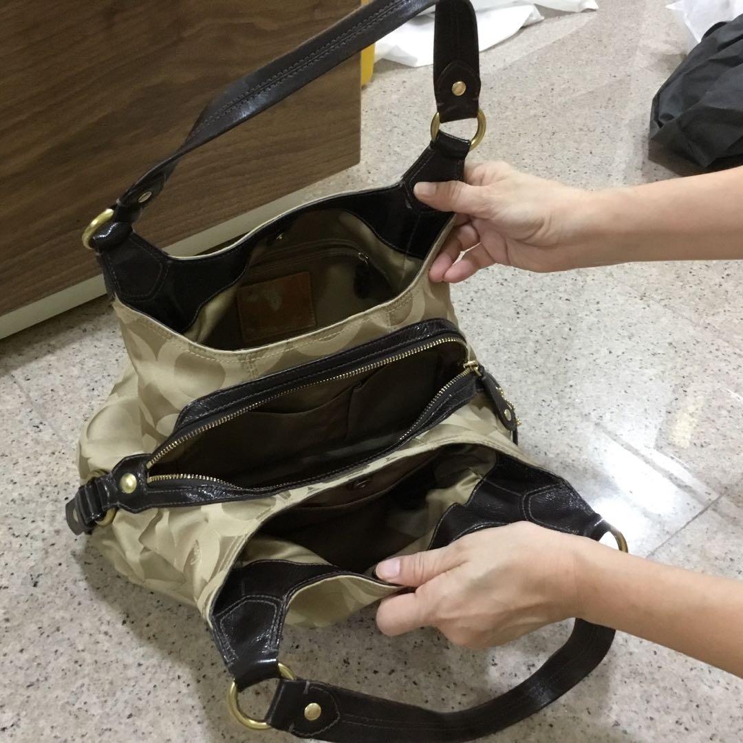 Double strap shoulder bag top