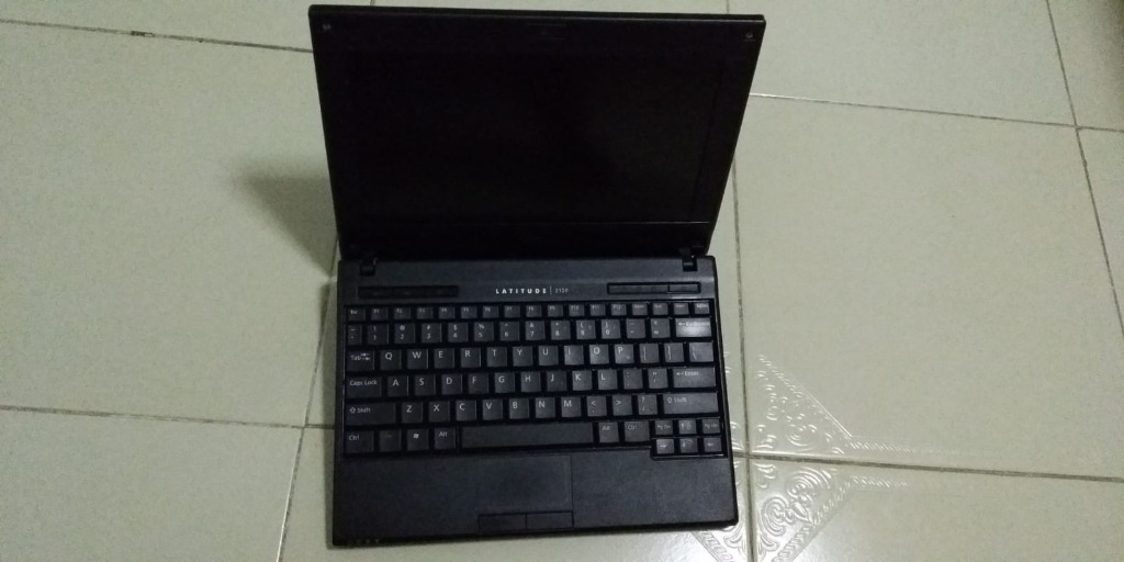 Dell Latitude 21 10 1in 250gb 1 66ghz 2gb Notebook Electronics Computers Laptops On Carousell