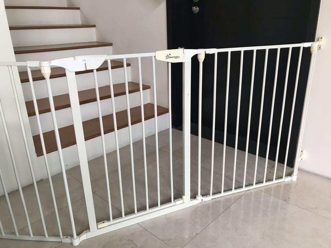 dreambaby baby gate