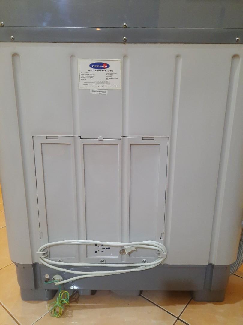 Fujidenzo twin tube washing machine with free drying rack, TV & Home