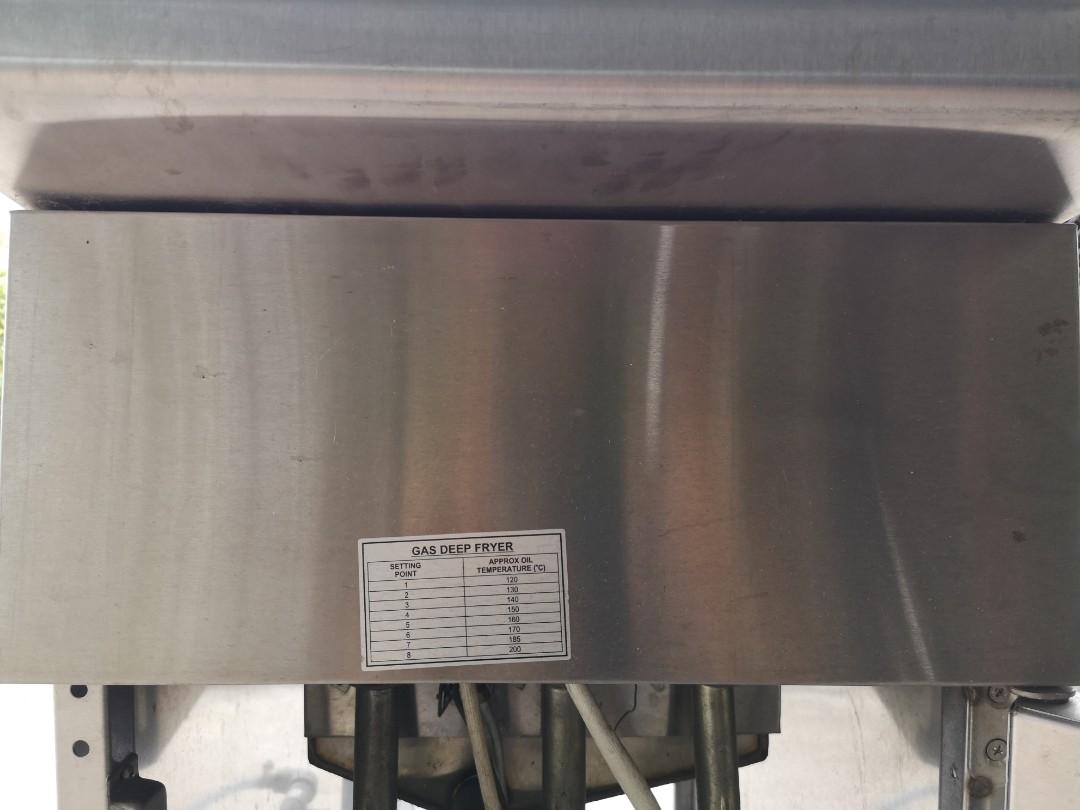 Gas Deep Fryer (BERJAYA), TV & Home Appliances, Kitchen Appliances