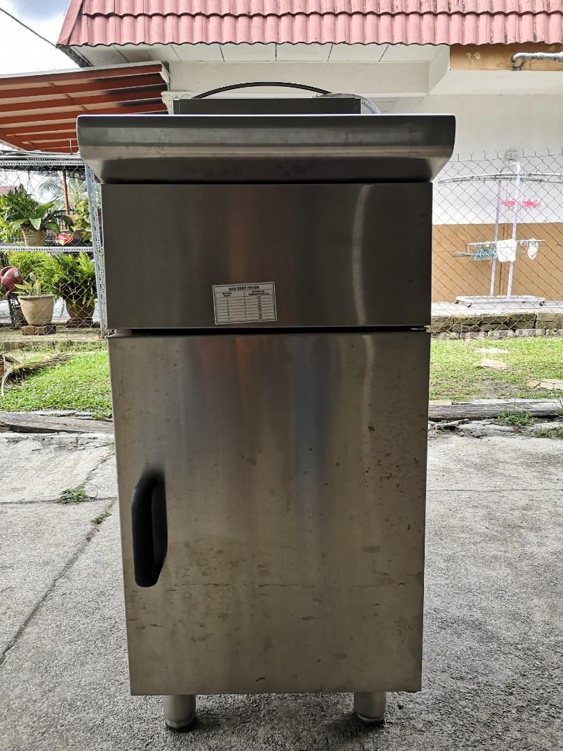 Gas Deep Fryer (BERJAYA), TV & Home Appliances, Kitchen Appliances