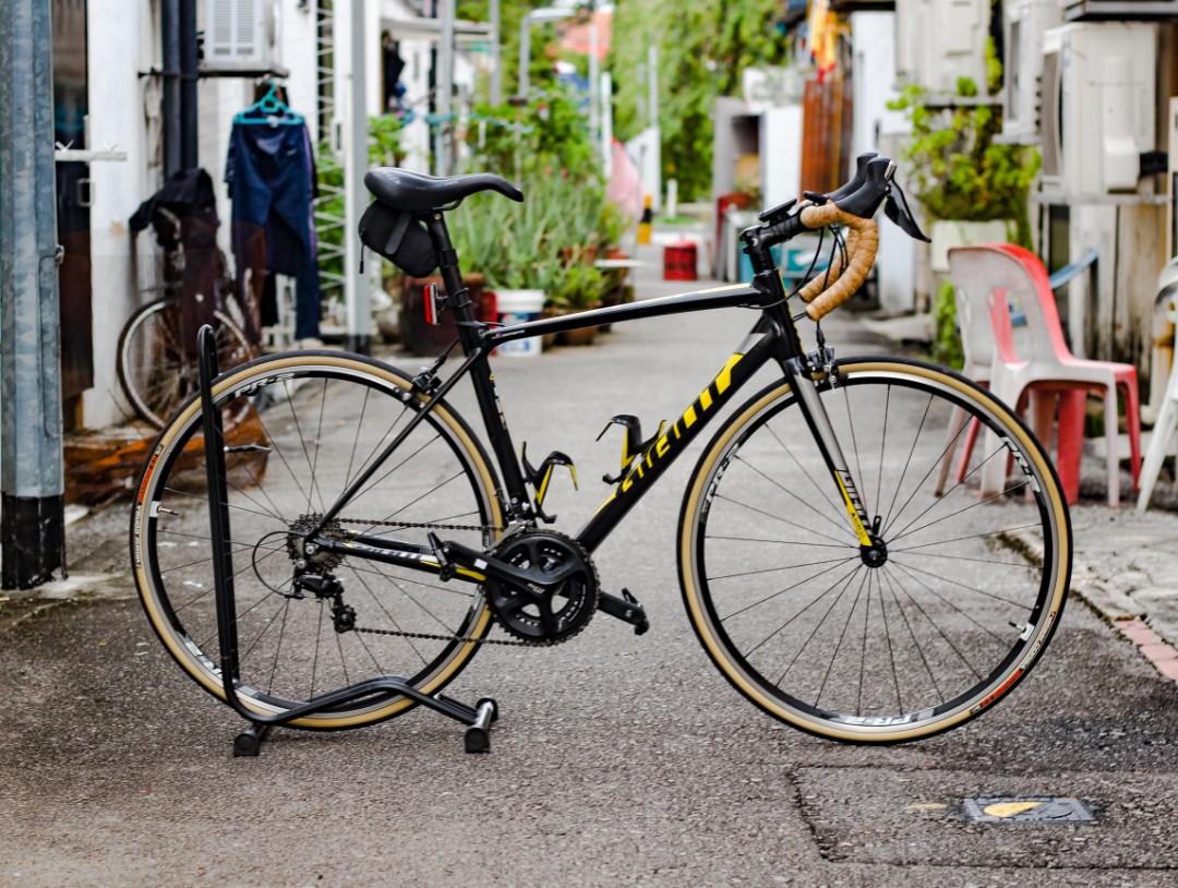 Giant TCR SLR 2 Sports Equipment Bicycles Parts Bicycles on