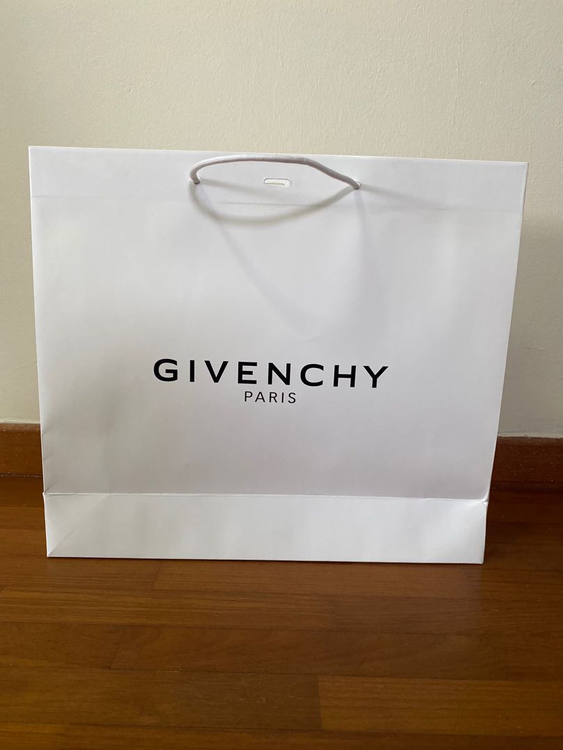 Givenchy paper bag, Luxury, Bags 