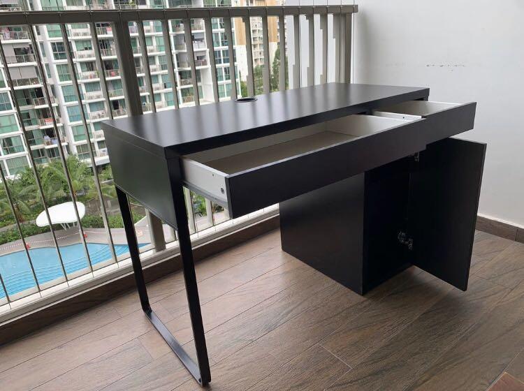 Ikea Micke desk (dark brown) 75 new With scratches, 傢俬＆家居, 傢俬, 桌子