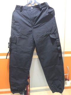 (Kategori: ) berada di . Dikirim oleh pyppo (ID iklan 1040818015, Gambar 1). Deskripsi: .