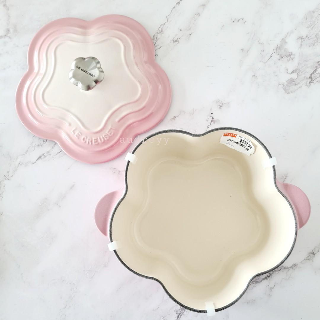 Le Creuset Flower Casserole in Ombre Pink, Everything Else on Carousell
