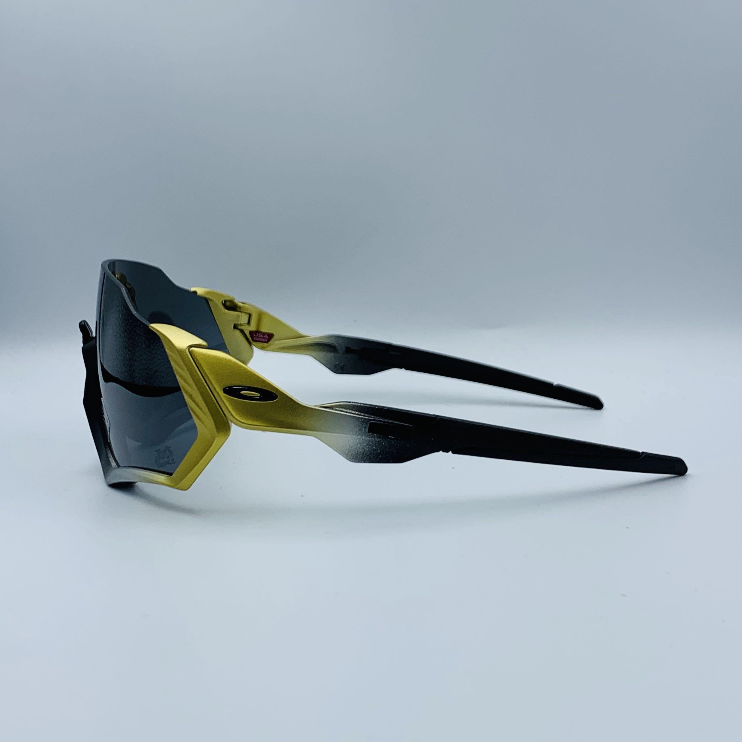 Limited Edition Oakley Flight Jacket Tour De France Trifecta  display picture 1
