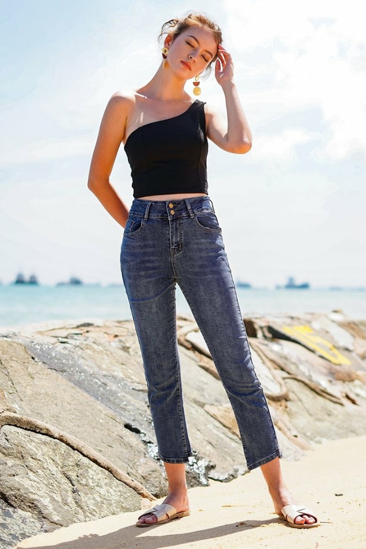 Lovet Loco Moco Jeans Women S Fashion Bottoms Jeans Leggings On Carousell