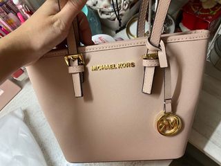 （分類：）位於 。 由 hellokittylalala 提交（商品編號 1040824338，圖片 1）。簡介： 。