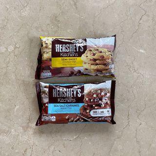 NEW ✊🏻 Hershey's Chocolate Chips (Semisweet and Salted Caramel)