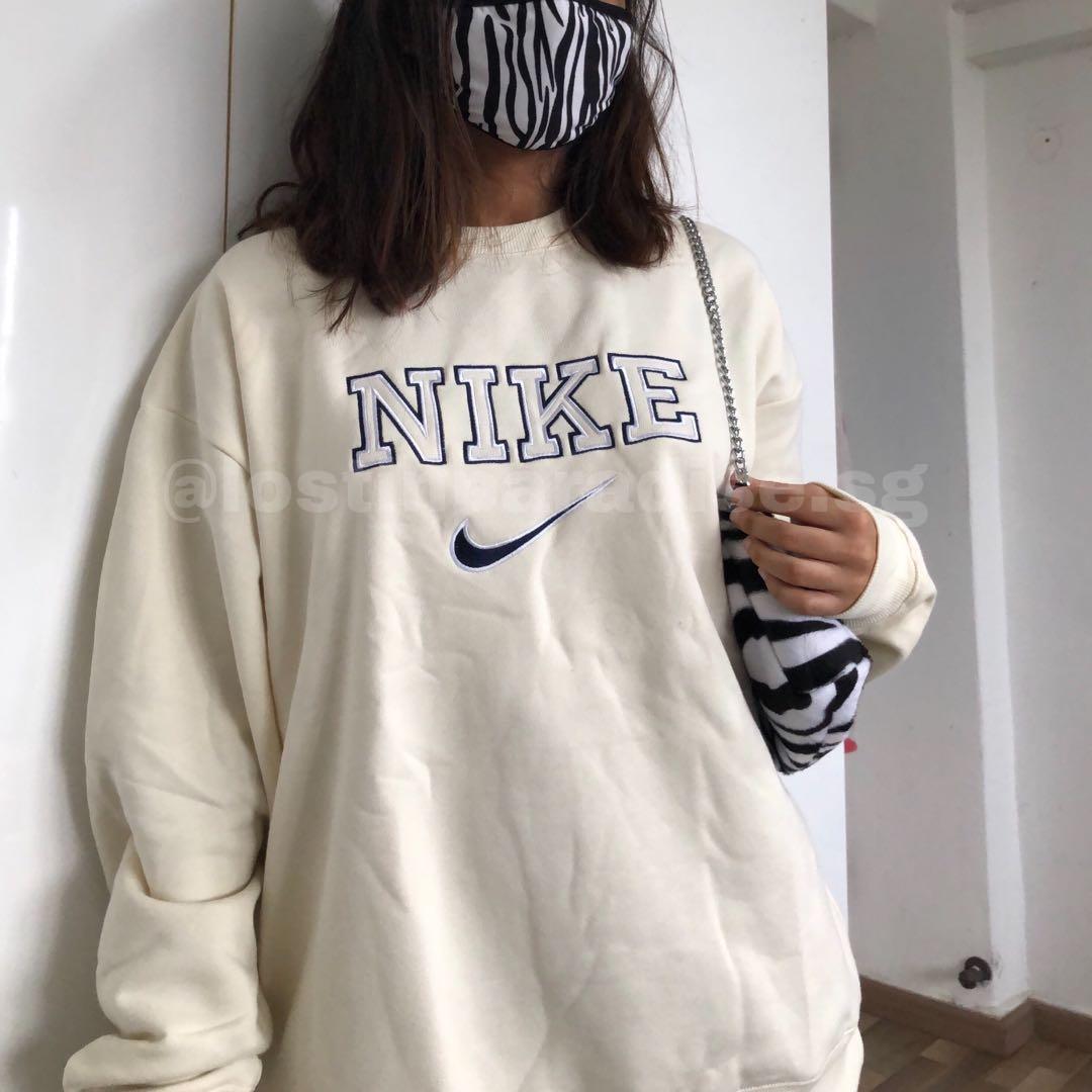 spell out nike sweatshirt
