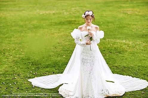 White lace fishtail dress store