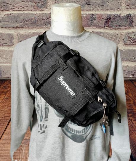 Fanny pack discount supreme price