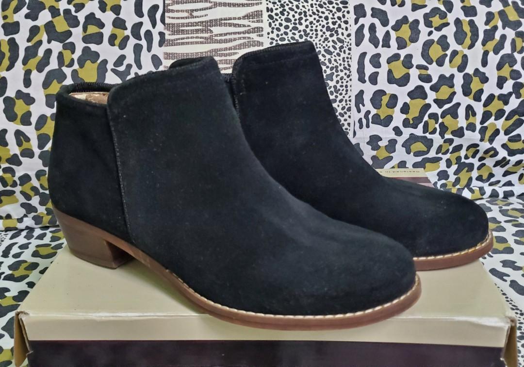 skechers leather boots womens