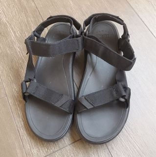 （分類：）位於 。 由 jameschan2323 提交（商品編號 1040656232，圖片 1）。簡介： 。