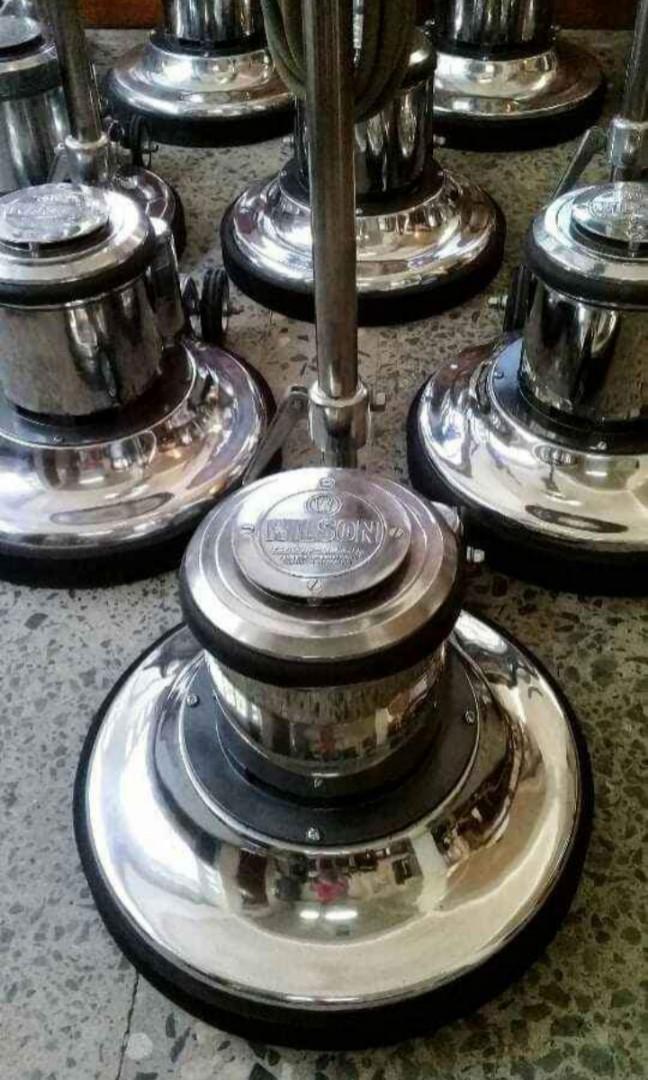 FLOOR POLISHER WILSON 406, Furniture & Home Living, Cleaning & Homecare