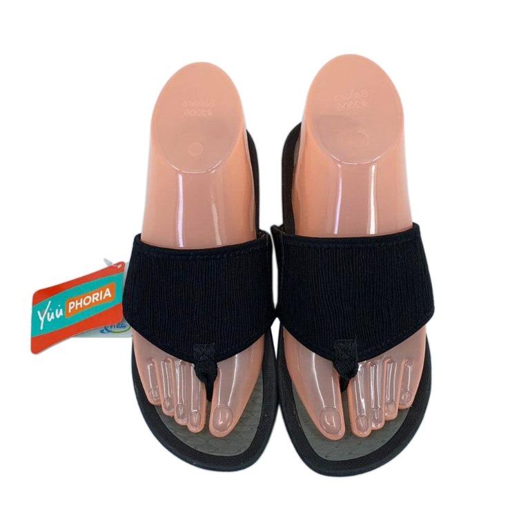 Yuu outlet slide sandals