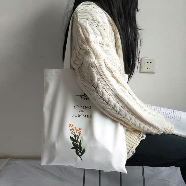aesthetic canvas bag