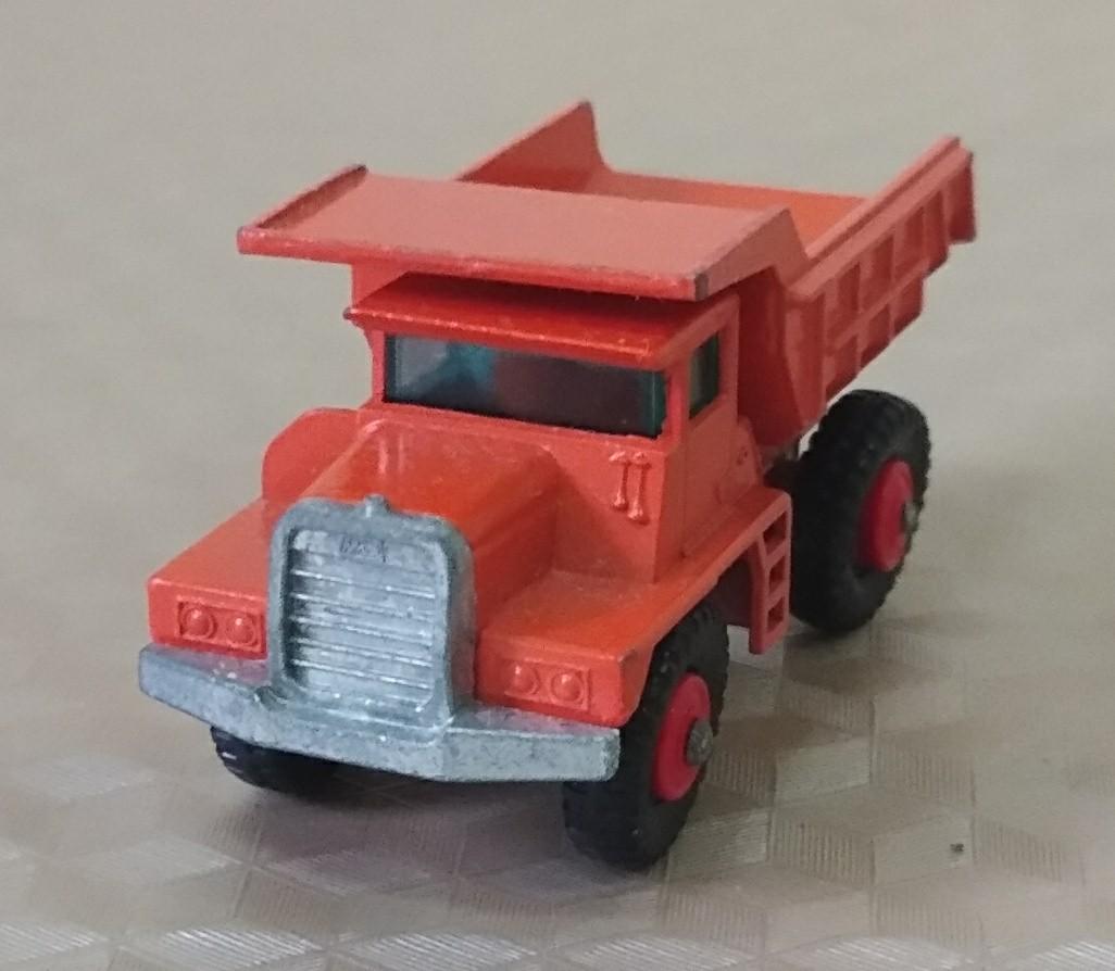 28d 68 Matchbox Lesney Dump Truck Mack RW Hobbies Toys