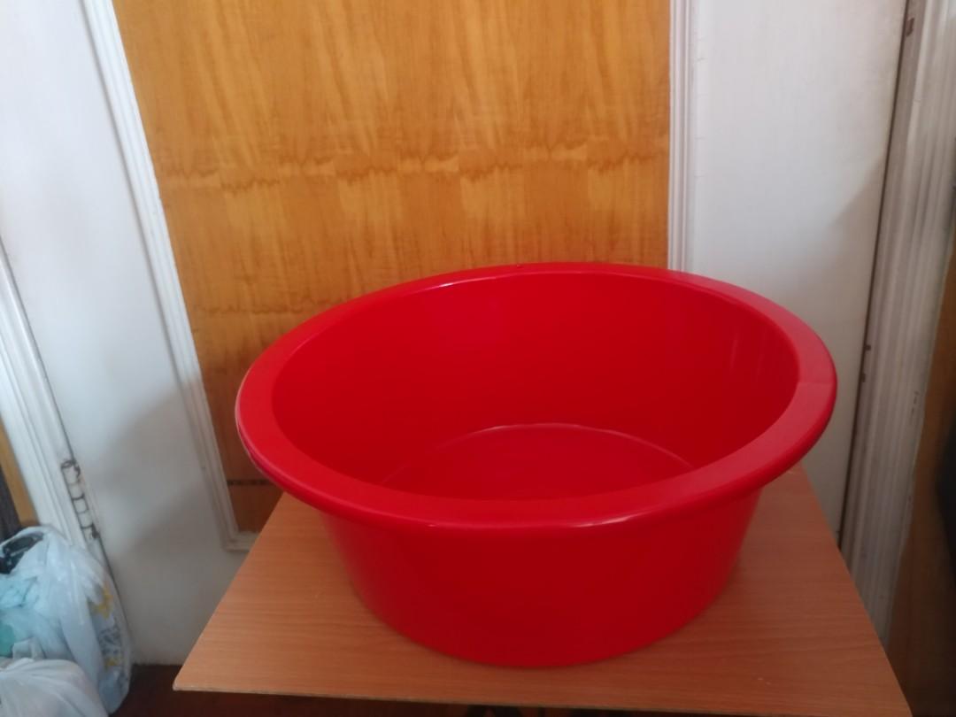 99 New紅a紅色膠盆洗面盆盛水盆萬用盆水桶 傢俬 家居 其他 收納箱及袋 Carousell