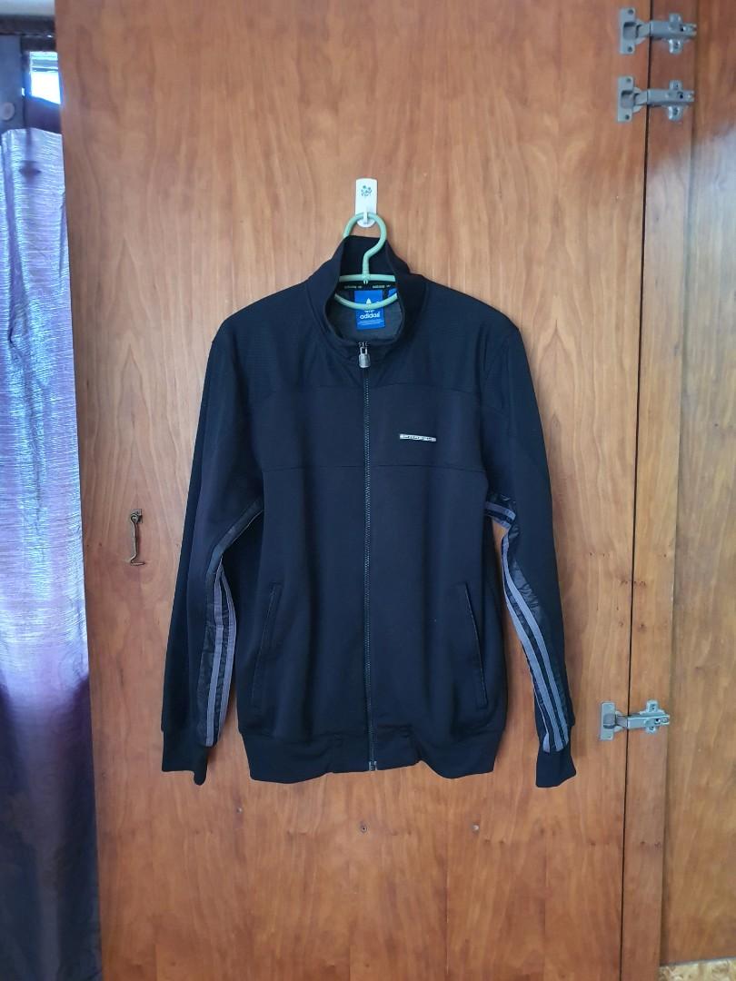 cheque Enfermedad infecciosa Negociar ADIDAS X PORSCHE DESIGN Track Jacket male M-size, Men's Fashion, Coats,  Jackets and Outerwear on Carousell