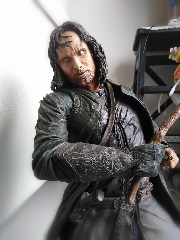 Aragorn 20 Inch Figure Lord of the Rings Neca LOTR epic scale