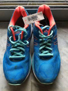 asics gel nimbus ladies size 7