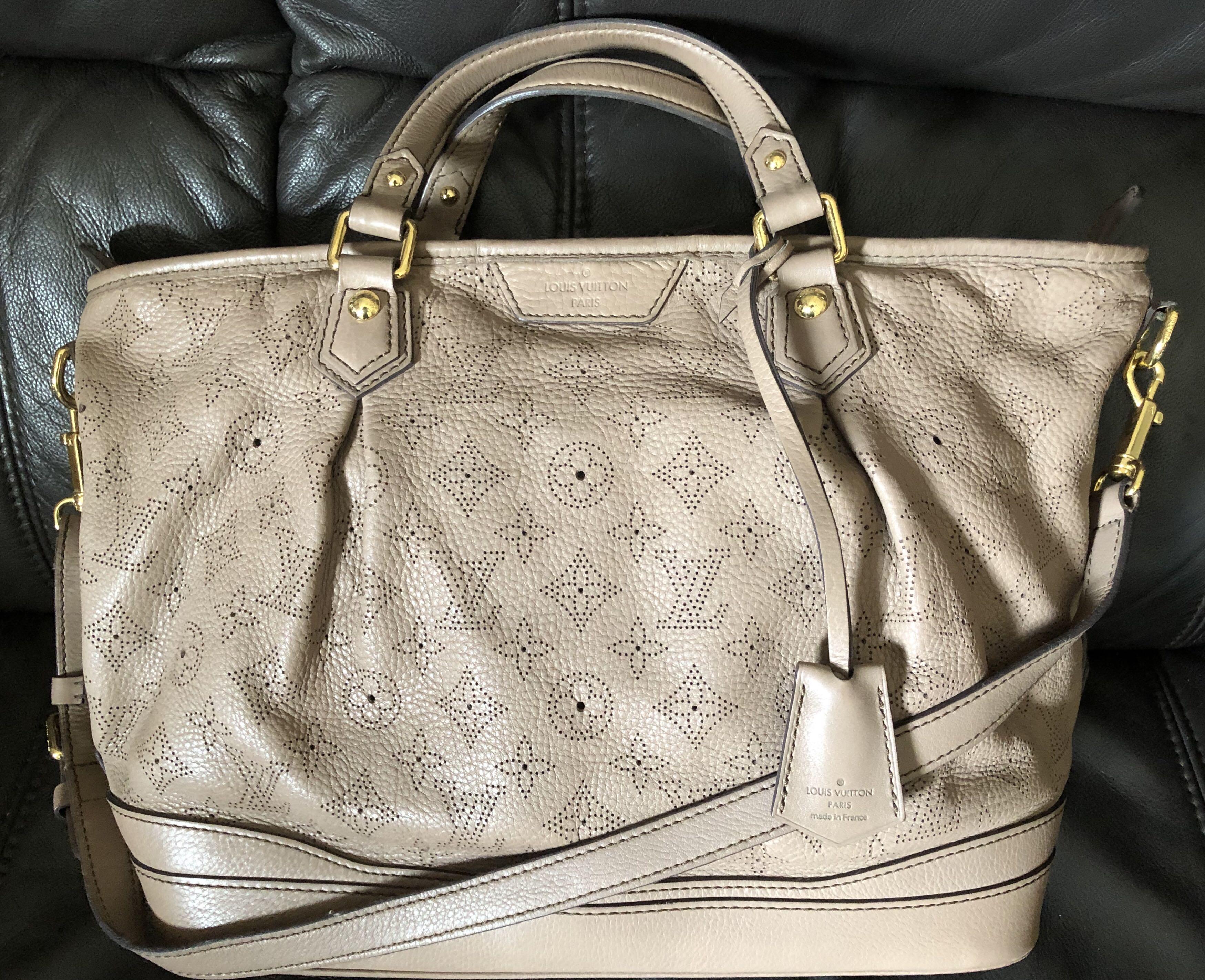 Authentic Louis Vuitton Mahina Stellar PM , Women's Fashion, Bags &  Wallets, Cross-body Bags on Carousell