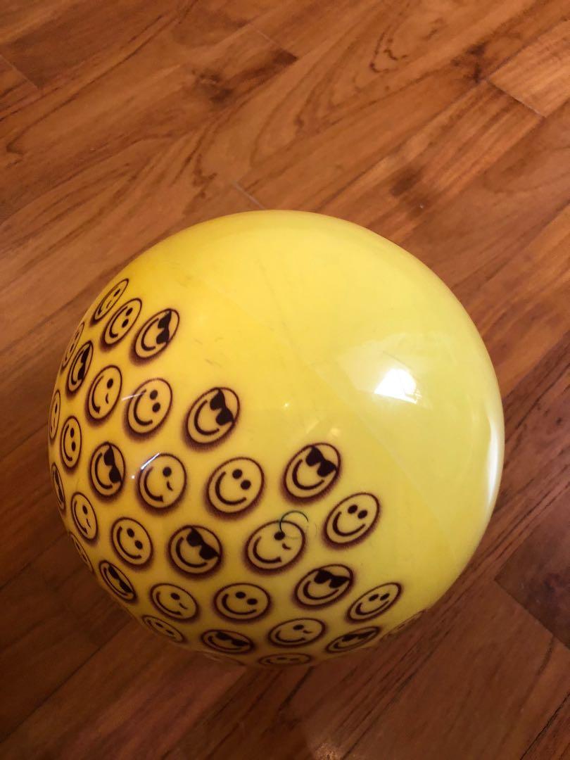 Bowling Ball Brunswick smiley spare ball 15 lbs, Sports Equipment