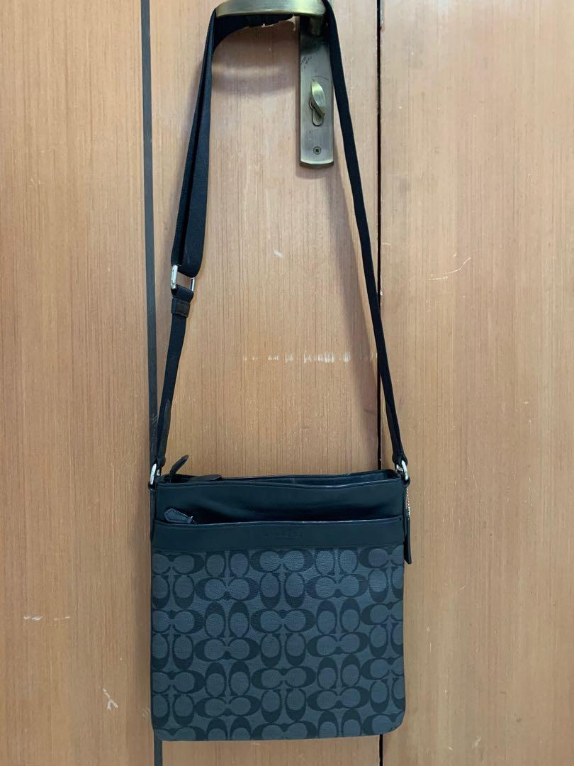 Coach sling shop bag unisex