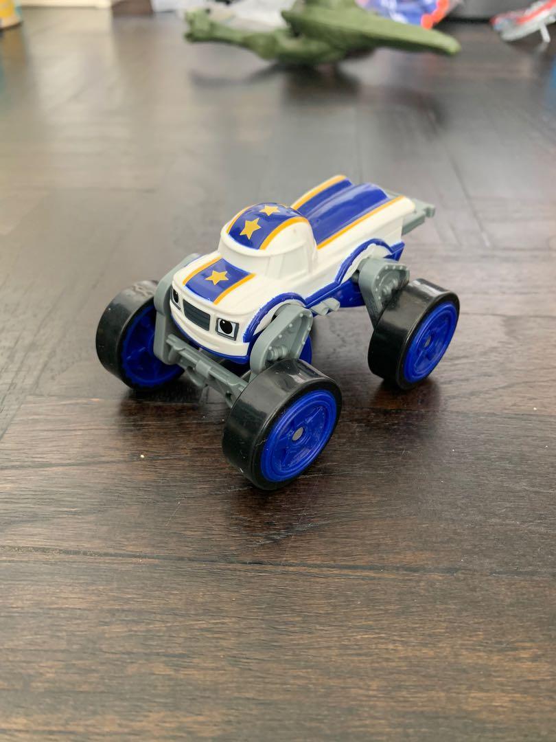 Darington Blaze Monster Machine Flip Race
