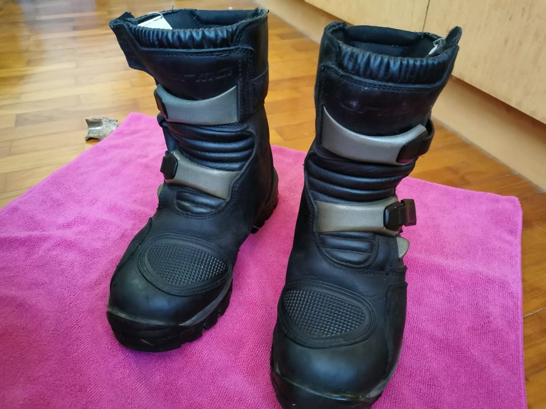 Adventure motorcycle boots for sale discount