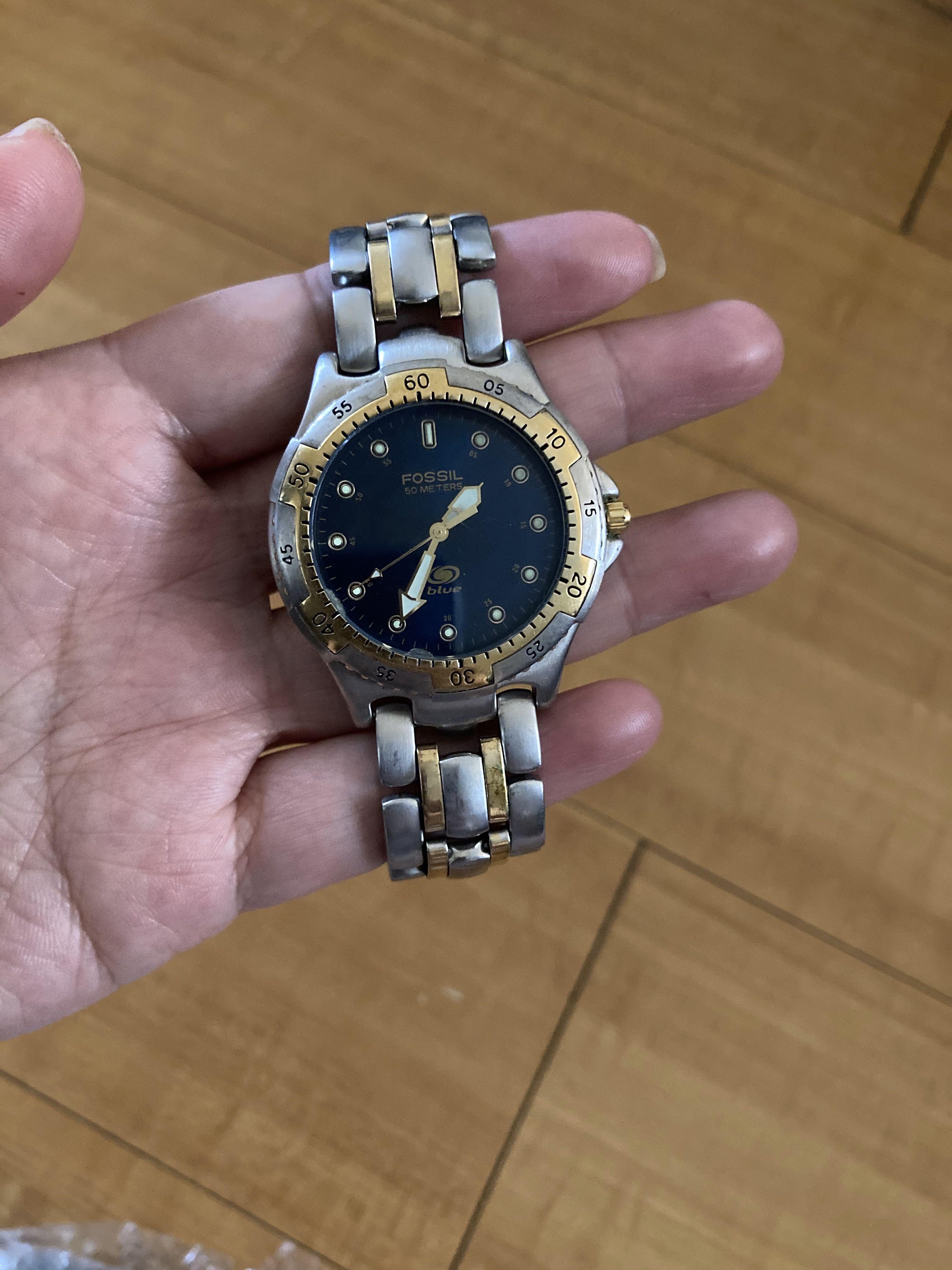 Fossil watch 50 meters outlet