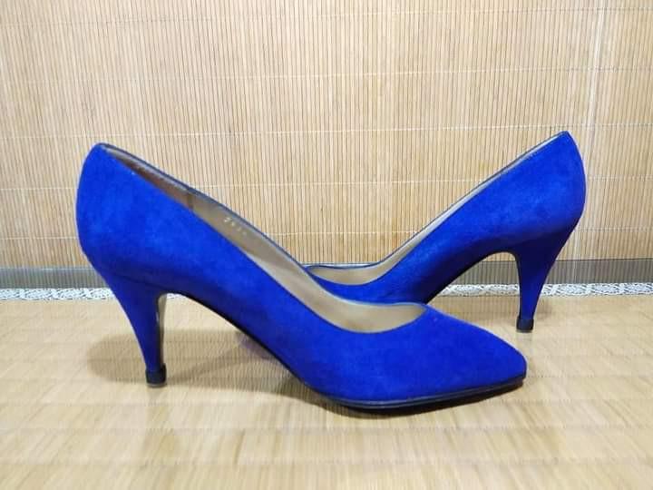 blue versace heels