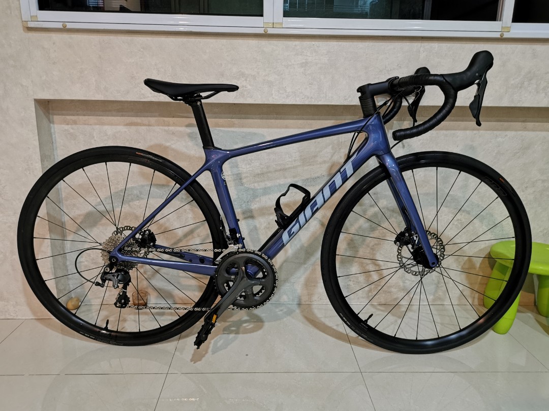 Giant tcr advanced top 3 road bike 2021