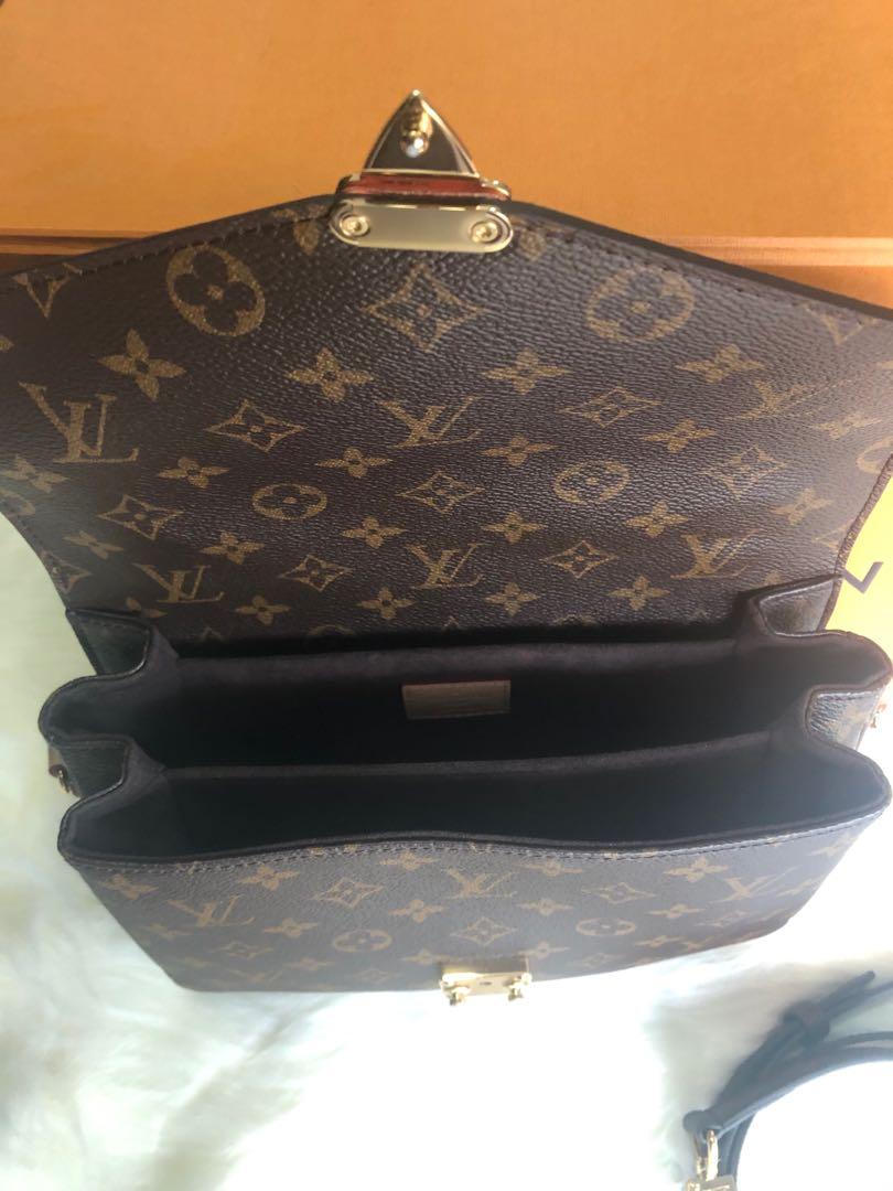 Hard to find Louis Vuitton POCHETTE METIS, Women's Fashion, Bags