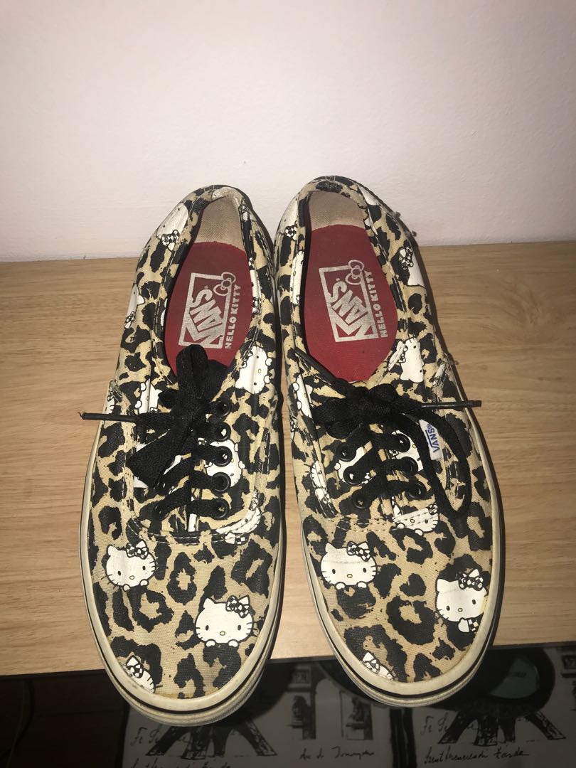 hello kitty leopard vans