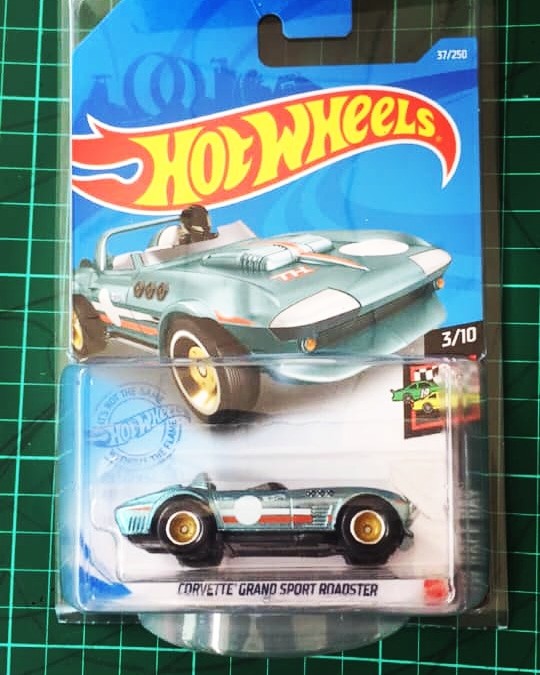 Hot Wheels Super Treasure Hunt Corvette Sth 2021 Carded Toys Games Diecast Toy Vehicles On Carousell
