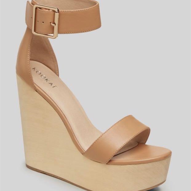 Wedges australia top