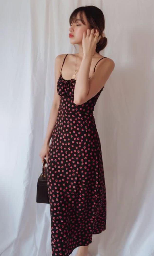 maxi floral dress xs, Women's Fashion, Dresses & Sets, Dresses on Carousell