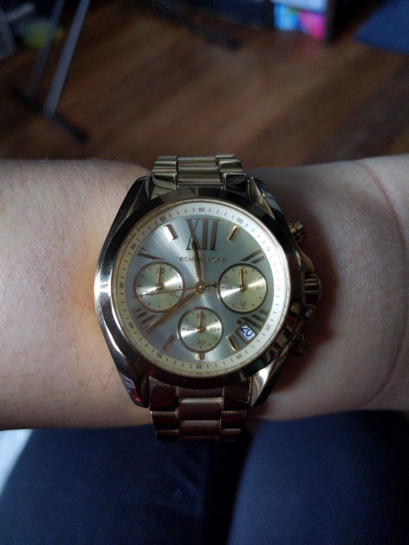 BARLEY USED MICHAEL KORS WATCH FOR WOMEN. Accessories