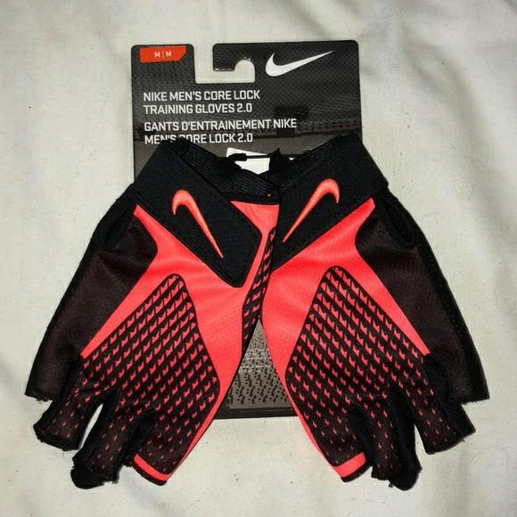 Nike Men's Core Lock Training Gloves 2.0, Men's Fashion, Activewear on