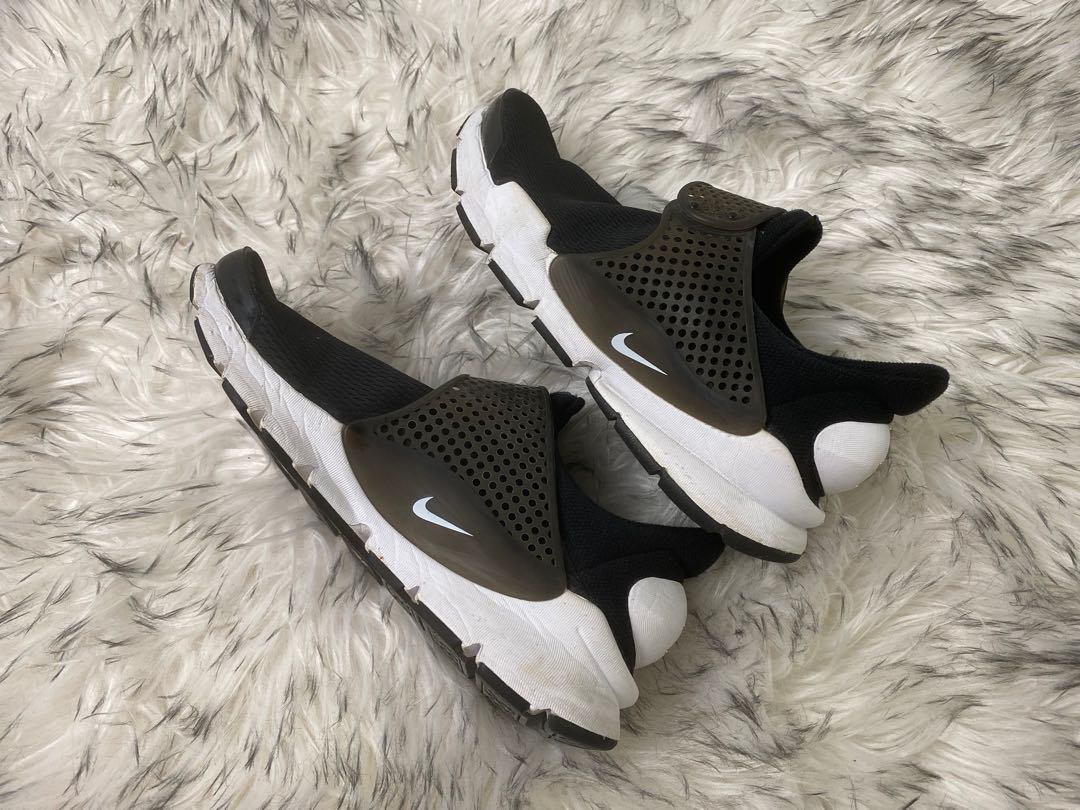 nike sock dart gs