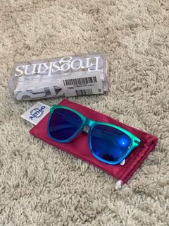 Oakley Men S Fashion Accessories Eyewear Sunglasses On Carousell
