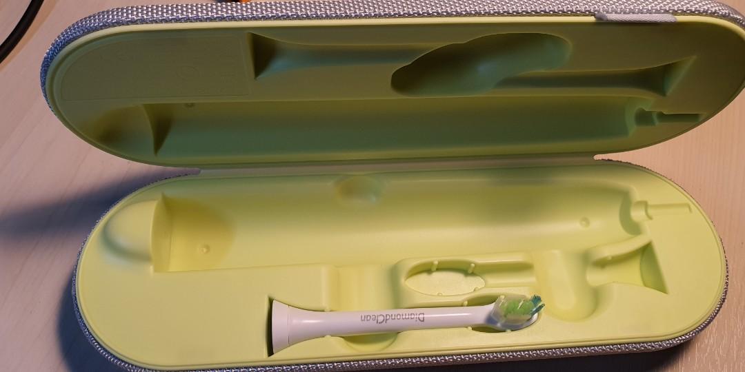 philips sonicare charging travel case