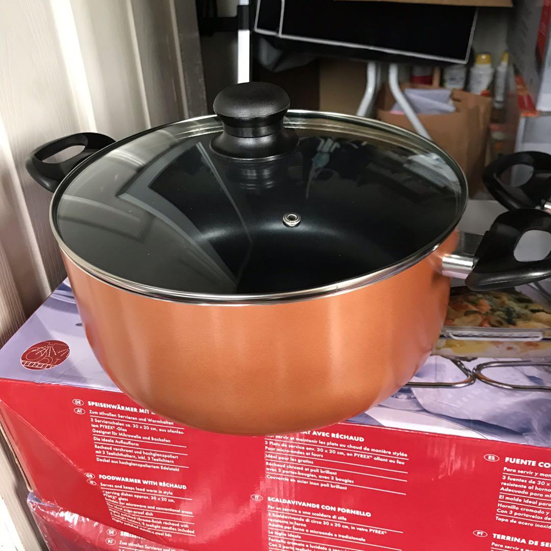 Pyrex Nonstick cookware Set, Furniture & Home Living, Kitchenware & Tableware, Cookware