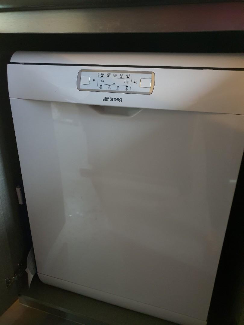 SMEG dishwasher, TV & Home Appliances, Kitchen Appliances, Ovens
